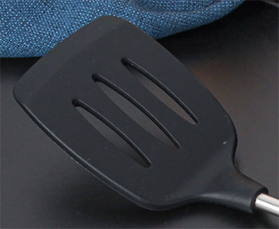 Complete silicone kitchenware set