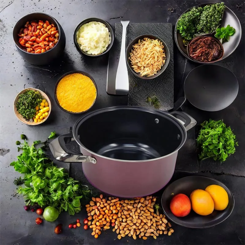 Deep-frying iron pan with stainless steel mesh basket